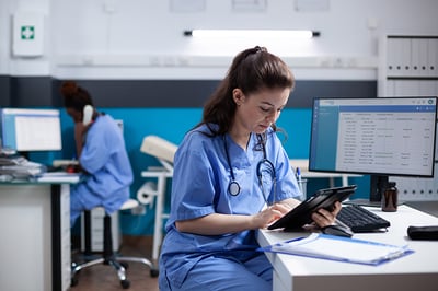 KB4-CR-0881-AthenaHealth-Nurse-800